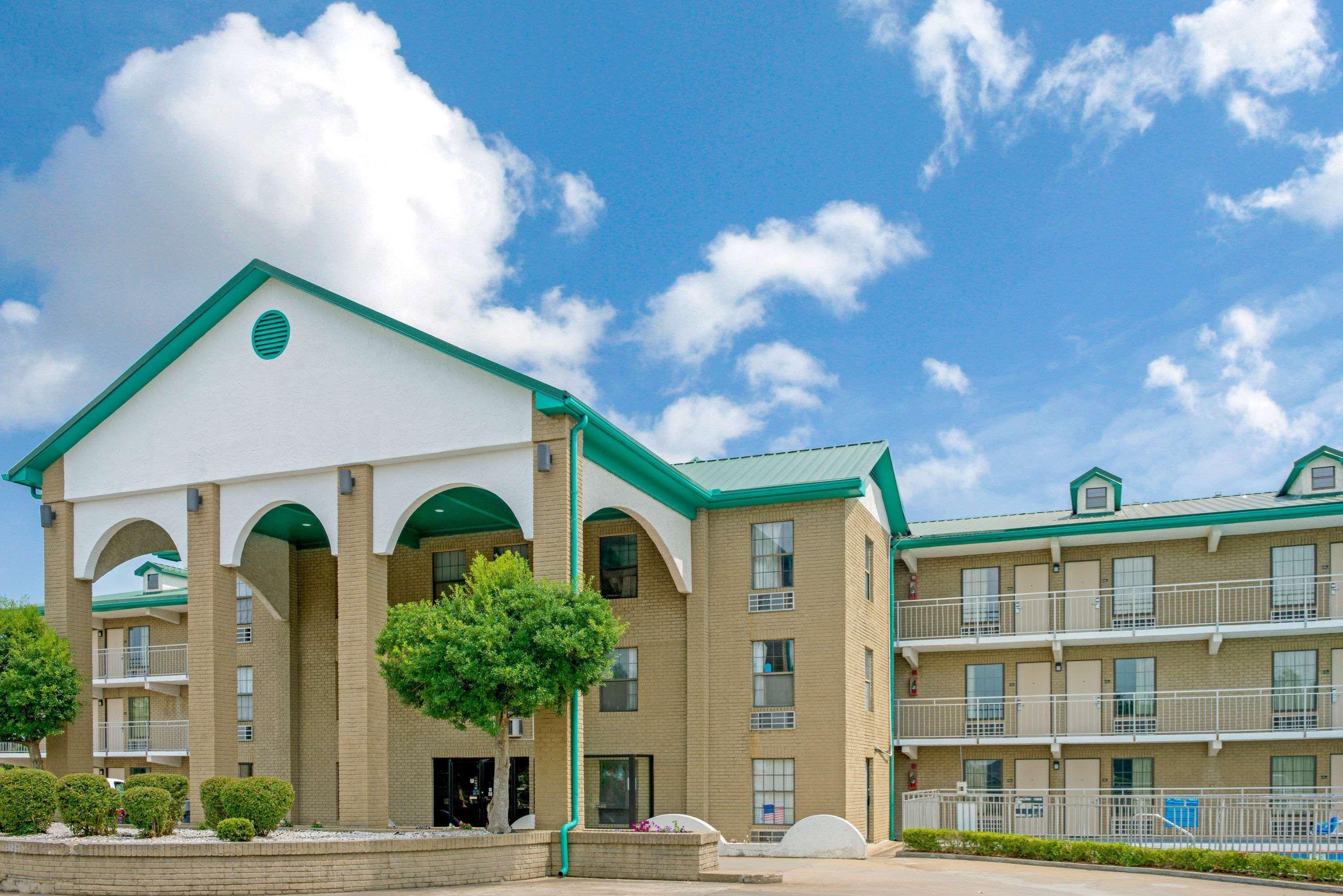 Super 8 By Wyndham Lakeland Экстерьер фото